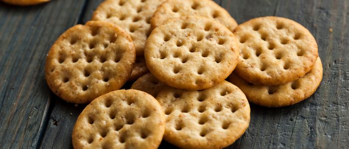 pile of whole grain crackers